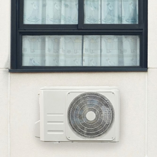 Visuel fenêtre extérieure avec climatisation concurrente